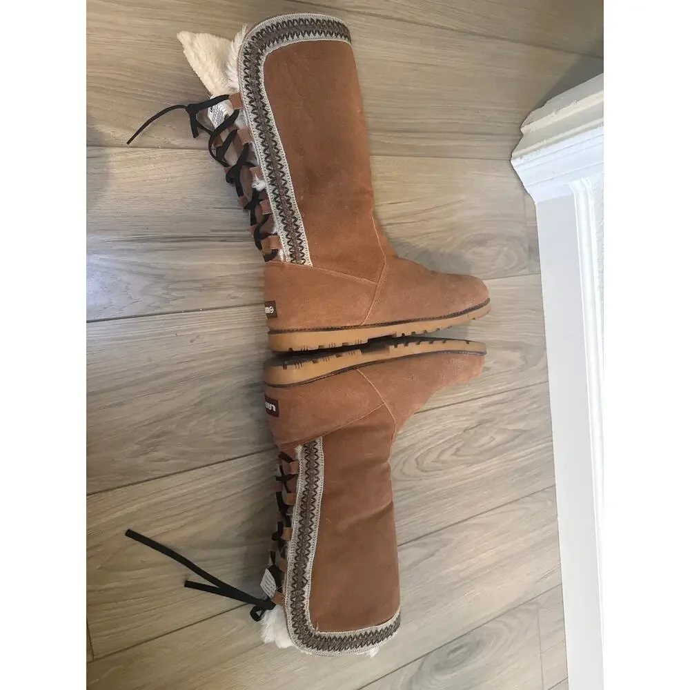 LAMO Madelyn Boots Womens Sz 8 Chestnut Suede Lace Up Back Sonoran Winter